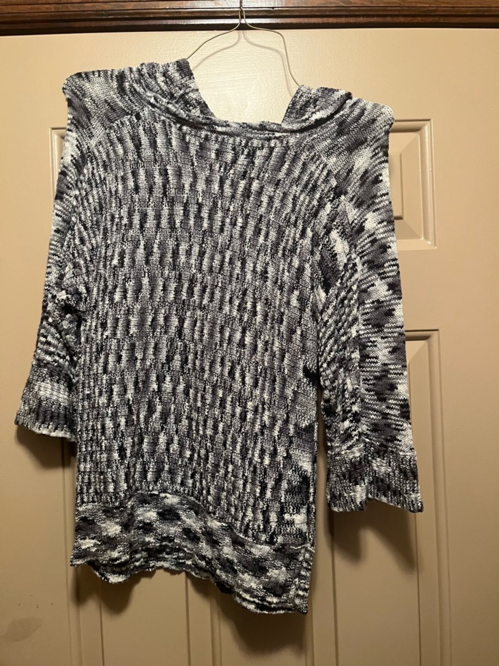 JH Collectibles Black and White Marled Knit Hooded Pullover